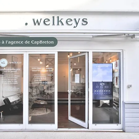 La Maison Des Acacias - Welkeys Nyaraló *